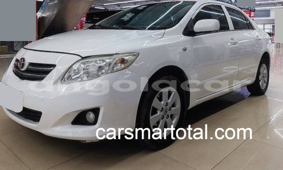 Comprar Usado Toyota Corolla Branco Carro em Luanda em Luanda Province