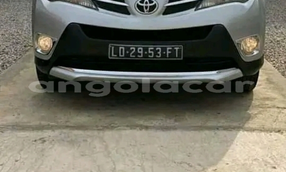 Comprar Usado Toyota RAV4 Outro Carro em Luanda em Luanda Province