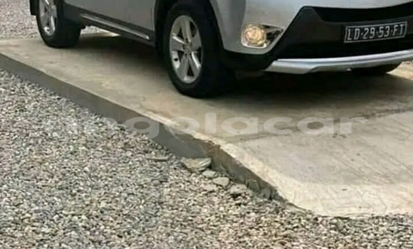 Comprar Usado Toyota RAV4 Outro Carro em Luanda em Luanda Province Comprar Usado Toyota RAV4 Outro Carro em Luanda em Luanda Province