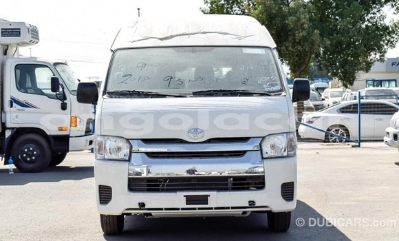 Comprar Importar Toyota Hiace Branco Carro em Import - Dubai em Bengo Province Comprar Importar Toyota Hiace Branco Carro em Import - Dubai em Bengo Province