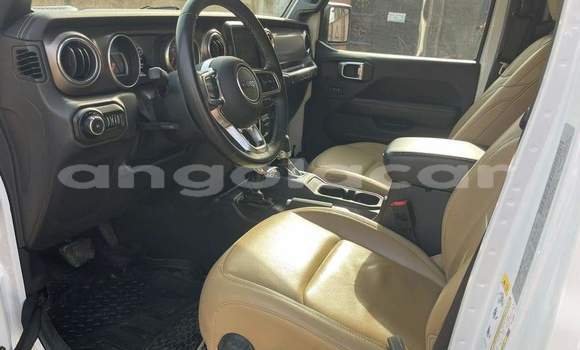 Comprar Usado Jeep Wrangler Outro Carro em Luanda em Luanda Province Comprar Usado Jeep Wrangler Outro Carro em Luanda em Luanda Province