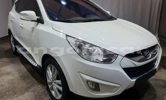 Acheter Occasion Voiture Hyundai Tucson Blanc à Luanda, Province de Luanda Acheter Occasion Voiture Hyundai Tucson Blanc à Luanda, Province de Luanda