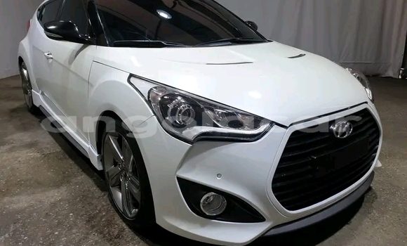 Acheter Occasion Voiture Hyundai Veloster Blanc à Luanda, Province de Luanda Acheter Occasion Voiture Hyundai Veloster Blanc à Luanda, Province de Luanda