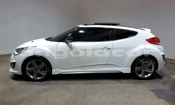 Acheter Occasion Voiture Hyundai Veloster Blanc à Luanda, Province de Luanda Acheter Occasion Voiture Hyundai Veloster Blanc à Luanda, Province de Luanda
