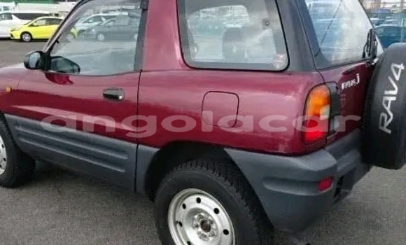 Comprar Usado Toyota RAV4 Preto Carro em Luena em Moxico Comprar Usado Toyota RAV4 Preto Carro em Luena em Moxico