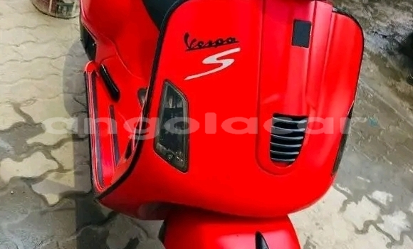 Acheter Occasion Voiture Vector M12 Rouge à Lobito, Benguela Acheter Occasion Voiture Vector M12 Rouge à Lobito, Benguela