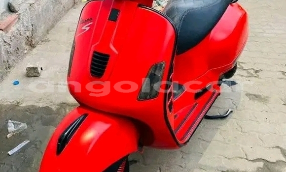 Comprar Usado Vector M12 Vermelho Carro em Lobito em Benguela Comprar Usado Vector M12 Vermelho Carro em Lobito em Benguela