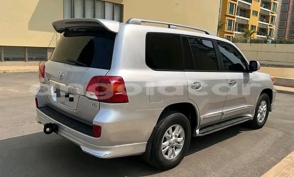 Comprar Usado Toyota Land Cruiser Outro Carro em Luanda em Luanda Province Comprar Usado Toyota Land Cruiser Outro Carro em Luanda em Luanda Province
