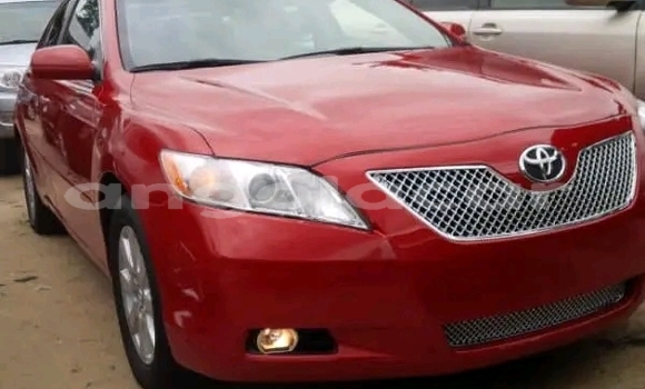 Comprar Usado Toyota Camry (Japan) Vermelho Carro em Luanda em Luanda Province