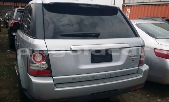 Buy Used Land Rover Discovery Sport Silver Car in Luanda in Luanda Province Buy Used Land Rover Discovery Sport Silver Car in Luanda in Luanda Province