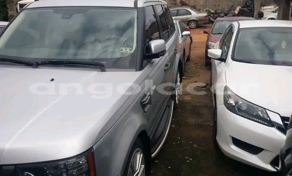Buy Used Land Rover Discovery Sport Silver Car in Luanda in Luanda Province Buy Used Land Rover Discovery Sport Silver Car in Luanda in Luanda Province