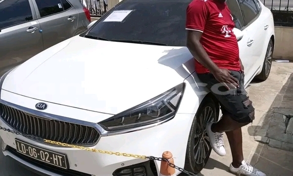 Buy Used Kia K7 White Car in Luanda in Luanda Province Buy Used Kia K7 White Car in Luanda in Luanda Province