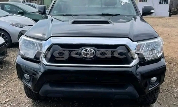 Acheter Occasion Voiture Toyota Tundra Noir à Luanda, Province de Luanda