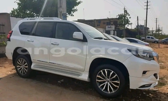 Acheter Occasion Voiture Toyota Prado Blanc à Luanda, Province de Luanda Acheter Occasion Voiture Toyota Prado Blanc à Luanda, Province de Luanda