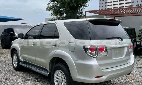 Buy Used Toyota Fortuner Other Car in Luanda in Luanda Province Buy Used Toyota Fortuner Other Car in Luanda in Luanda Province