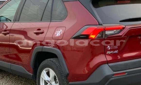 Comprar Usado Toyota RAV4 Vermelho Carro em Luanda em Luanda Province Comprar Usado Toyota RAV4 Vermelho Carro em Luanda em Luanda Province