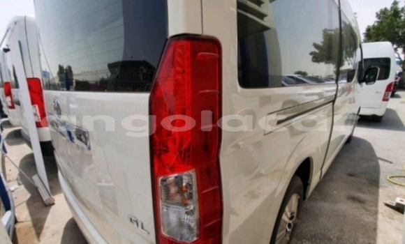 Acheter Occasion Voiture Toyota Grand HiAce Blanc à Luanda, Province de Luanda Acheter Occasion Voiture Toyota Grand HiAce Blanc à Luanda, Province de Luanda