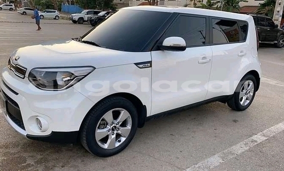 Buy Used Kia Soul White Car in Luanda in Luanda Province Buy Used Kia Soul White Car in Luanda in Luanda Province