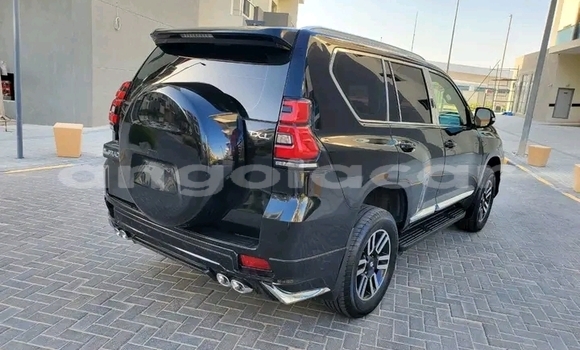Acheter Occasion Voiture Toyota Prado Noir à Luanda, Province de Luanda Acheter Occasion Voiture Toyota Prado Noir à Luanda, Province de Luanda