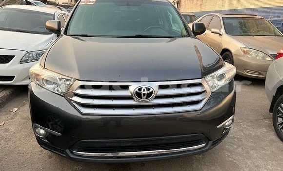 Acheter Occasion Voiture Toyota Highlander Autre à Luanda, Province de Luanda Acheter Occasion Voiture Toyota Highlander Autre à Luanda, Province de Luanda