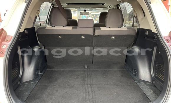 Comprar Usado Toyota RAV4 Branco Carro em Luanda em Luanda Province Comprar Usado Toyota RAV4 Branco Carro em Luanda em Luanda Province