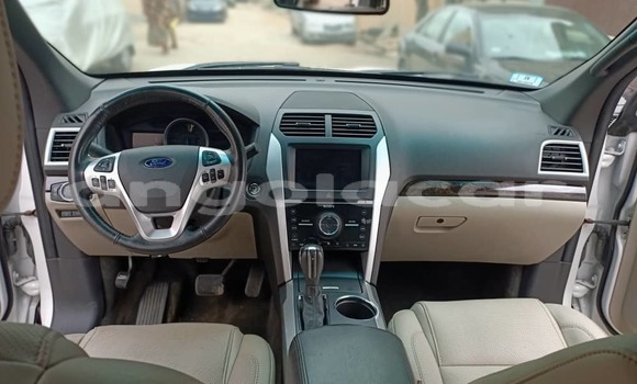 Buy Used Ford Explorer White Car in Luanda in Luanda Province Buy Used Ford Explorer White Car in Luanda in Luanda Province