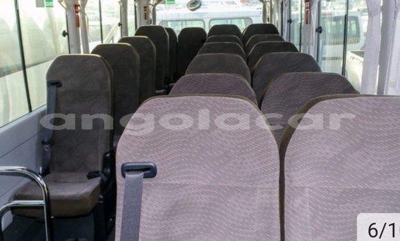 Comprar Usado Toyota Coaster Branco Carro em Luanda em Luanda Province Comprar Usado Toyota Coaster Branco Carro em Luanda em Luanda Province