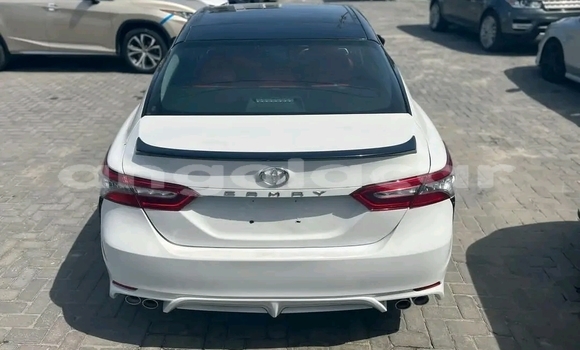 Buy Used Toyota Camry White Car in Luanda in Luanda Province Buy Used Toyota Camry White Car in Luanda in Luanda Province