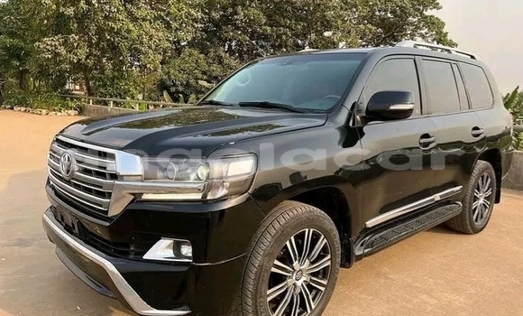 Comprar Usado Toyota Land Cruiser Preto Carro em Luanda em Luanda Province