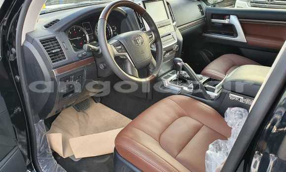 Comprar Novo Toyota Land Cruiser Preto Carro em Benguela em Benguela Comprar Novo Toyota Land Cruiser Preto Carro em Benguela em Benguela