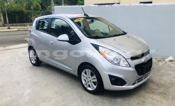 Comprar Usado Chevrolet spark Prata Carro em Luanda em Luanda Province