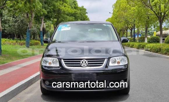 Buy Used Volkswagen Touran Silver Car in Luanda in Luanda Province Buy Used Volkswagen Touran Silver Car in Luanda in Luanda Province