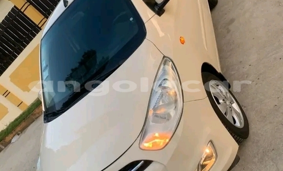 Buy Used Hyundai i10 White Car in Luanda in Luanda Province Buy Used Hyundai i10 White Car in Luanda in Luanda Province
