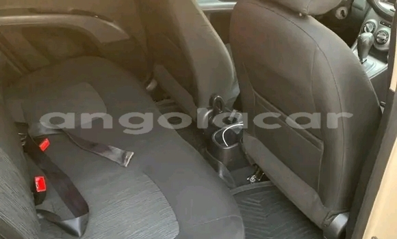 Buy Used Hyundai i10 White Car in Luanda in Luanda Province Buy Used Hyundai i10 White Car in Luanda in Luanda Province