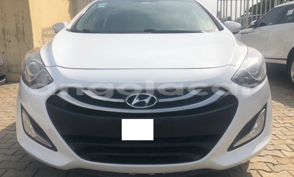 Comprar Usado Hyundai Elantra Branco Carro em Luanda em Luanda Province Comprar Usado Hyundai Elantra Branco Carro em Luanda em Luanda Province