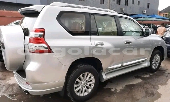 Comprar Usado Toyota Land Cruiser Prado Preto Carro em Luena em Moxico Comprar Usado Toyota Land Cruiser Prado Preto Carro em Luena em Moxico