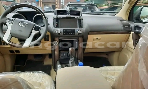 Comprar Usado Toyota Land Cruiser Prado Preto Carro em Luena em Moxico Comprar Usado Toyota Land Cruiser Prado Preto Carro em Luena em Moxico