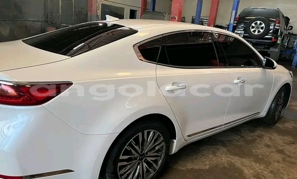 Comprar Usado Kia K7 Branco Carro em Luanda em Luanda Province Comprar Usado Kia K7 Branco Carro em Luanda em Luanda Province