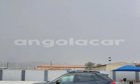Comprar Usado Toyota RAV4 Outro Carro em Luanda em Luanda Province Comprar Usado Toyota RAV4 Outro Carro em Luanda em Luanda Province