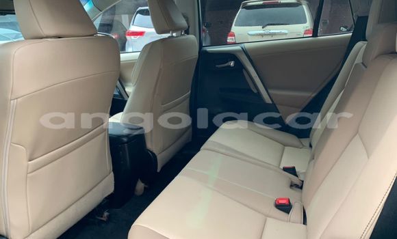 Comprar Usado Toyota RAV4 Outro Carro em Luena em Moxico Comprar Usado Toyota RAV4 Outro Carro em Luena em Moxico