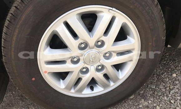 Comprar Importar Hyundai Accent Branco Carro em Import - Dubai em Bengo Province Comprar Importar Hyundai Accent Branco Carro em Import - Dubai em Bengo Province