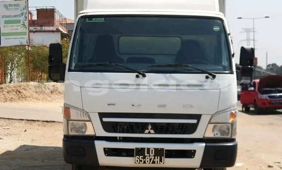 Buy Used Mitsubishi 500 White Car in Luanda in Luanda Province