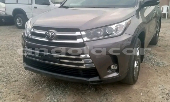 Comprar Usado Toyota Highlander Outro Carro em Luena em Moxico Comprar Usado Toyota Highlander Outro Carro em Luena em Moxico
