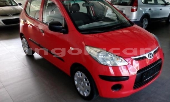 Comprar Usado Hyundai i10 Vermelho Carro em Luanda em Luanda Province