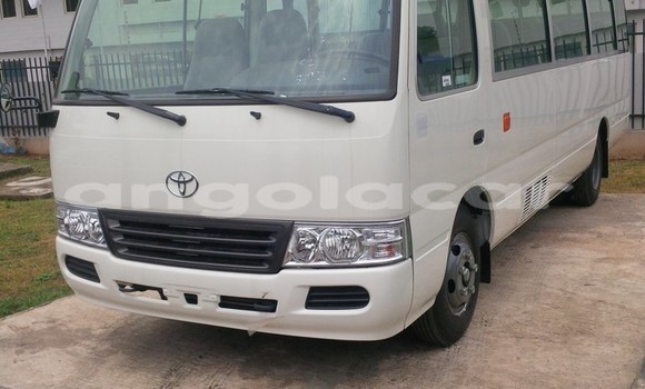 Comprar Usado Toyota Coaster Branco Carro em Luanda em Luanda Province