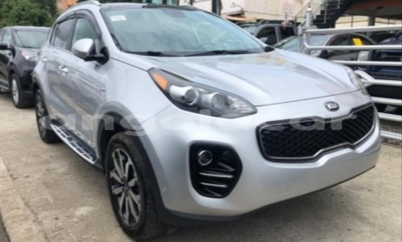 Comprar Usado Kia Sportage Prata Carro em Luanda em Luanda Province