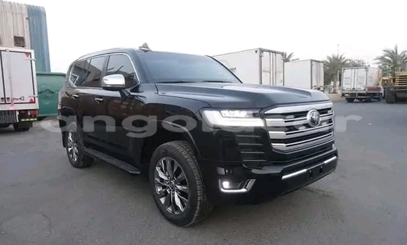 Buy Used Toyota Land Cruiser Black Car in Luanda in Luanda Province Buy Used Toyota Land Cruiser Black Car in Luanda in Luanda Province