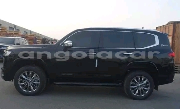 Buy Used Toyota Land Cruiser Black Car in Luanda in Luanda Province Buy Used Toyota Land Cruiser Black Car in Luanda in Luanda Province