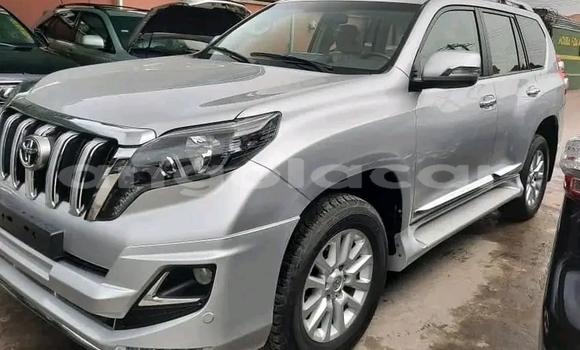 Comprar Usado Toyota Land Cruiser Prata Carro em Luanda em Luanda Province Comprar Usado Toyota Land Cruiser Prata Carro em Luanda em Luanda Province