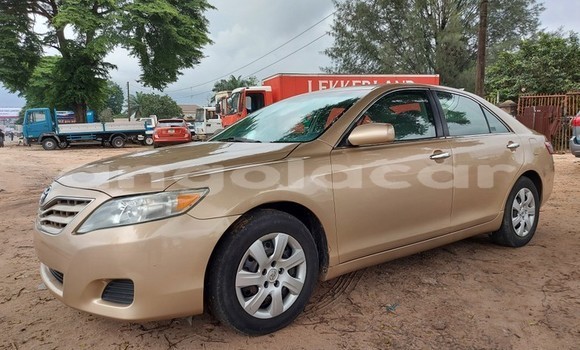 Comprar Usado Toyota Camry Marrom Carro em Luanda em Luanda Province
